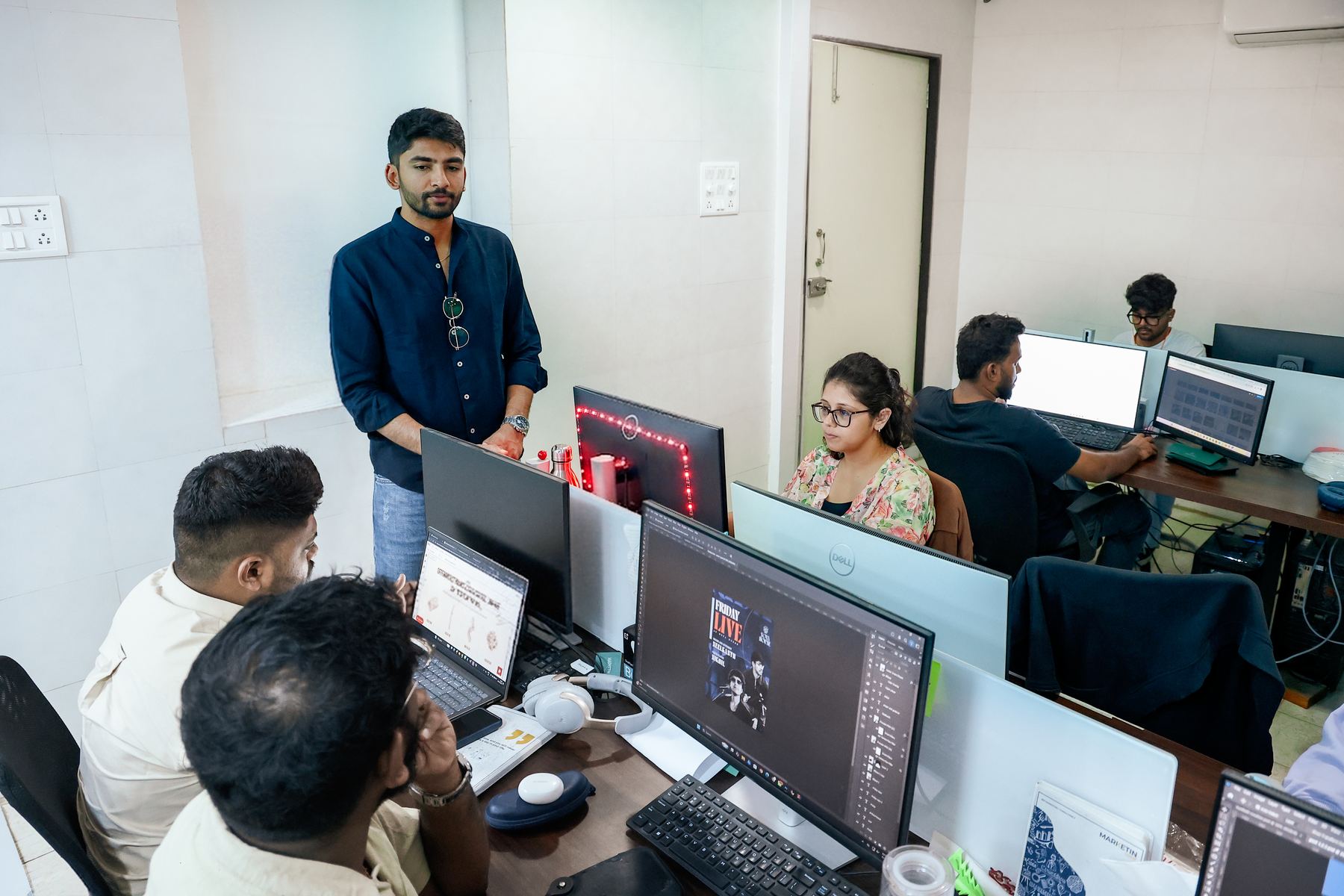 MarketinCrew team at work